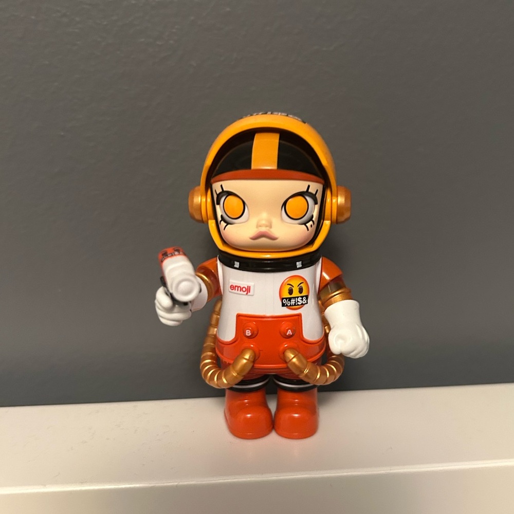 Space Molly - emoji series 🤬